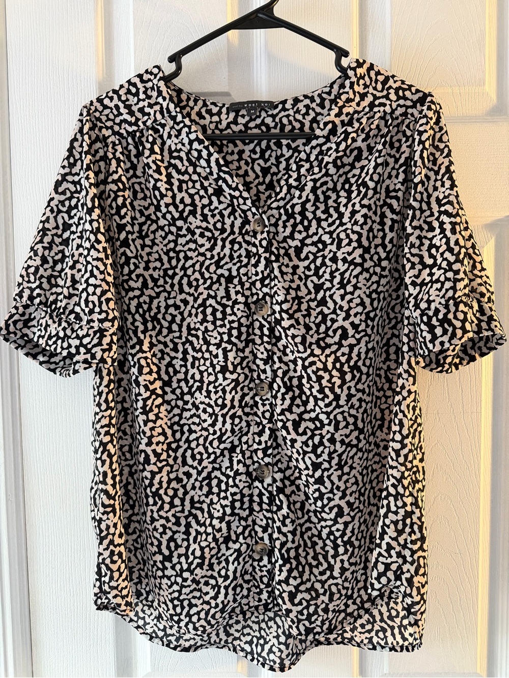 Stitch Fix Printed Button-Front V-Neck Blouse
